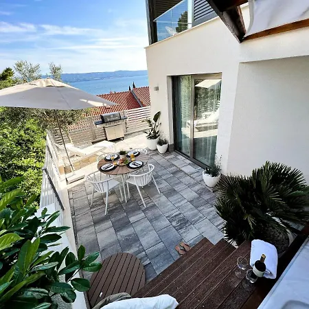 Villa Oneum - Apartment Mare With Privat Jacuzzi Omis Exterior photo