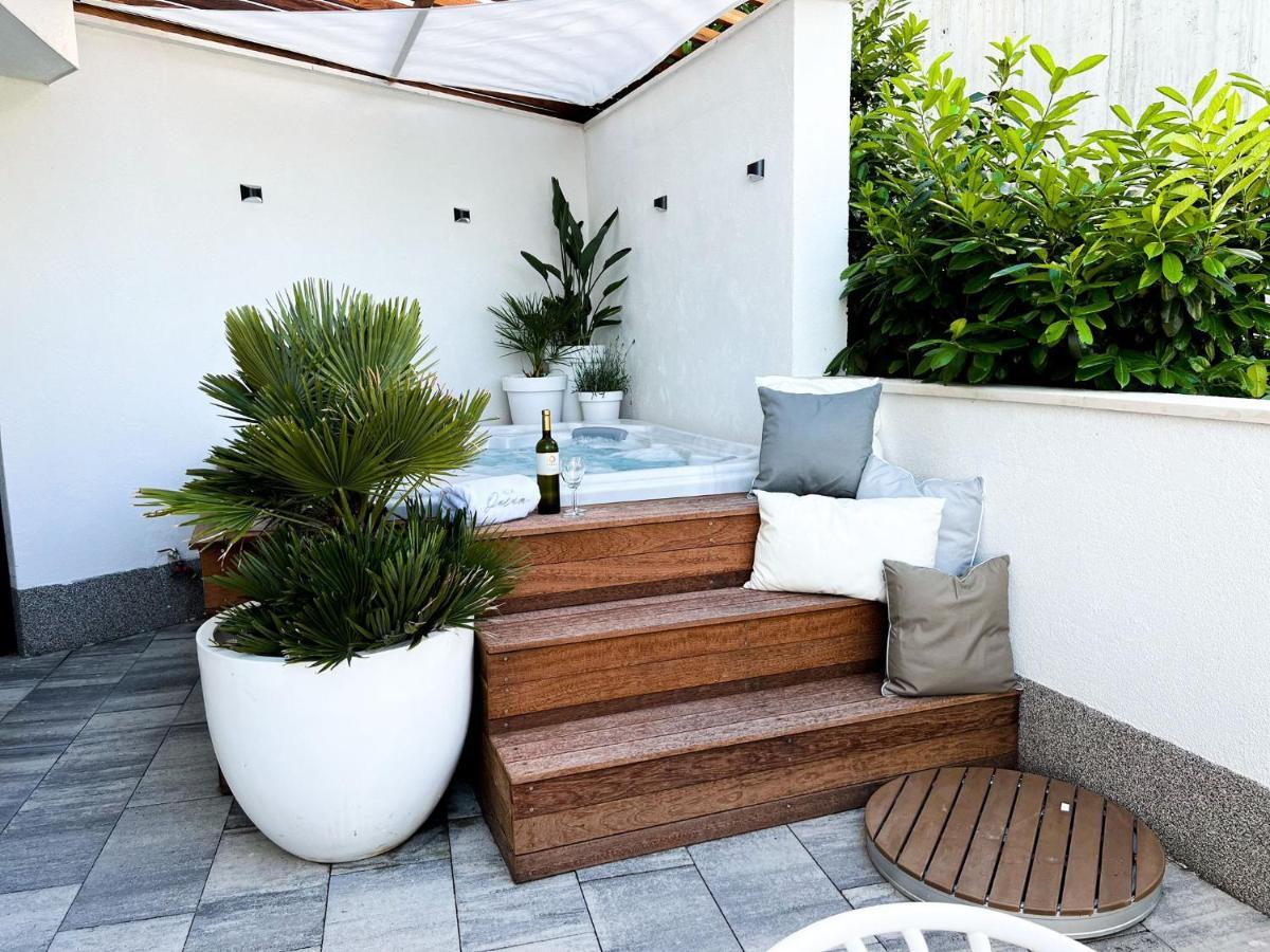 Oneum - Mare With Privat Jacuzzi Apartment *